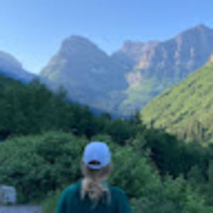 Meet your Posher, Claire